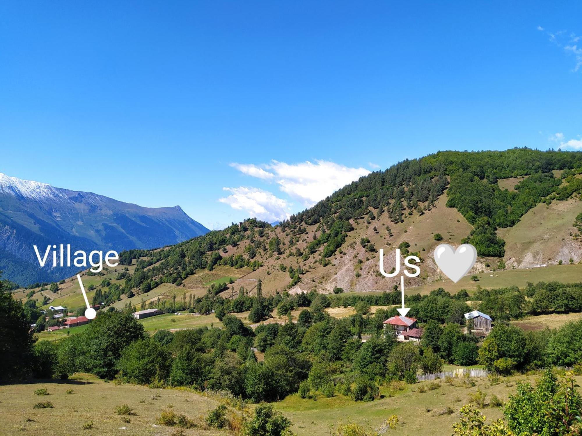 Gujejiani Guest House Местия Экстерьер фото