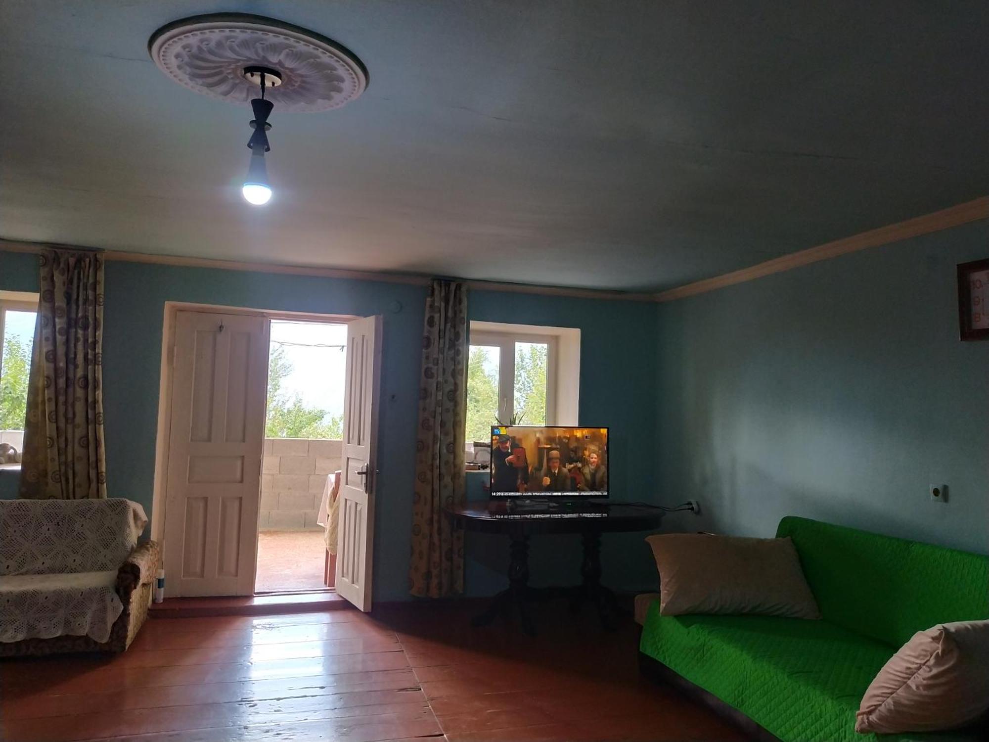 Gujejiani Guest House Местия Экстерьер фото