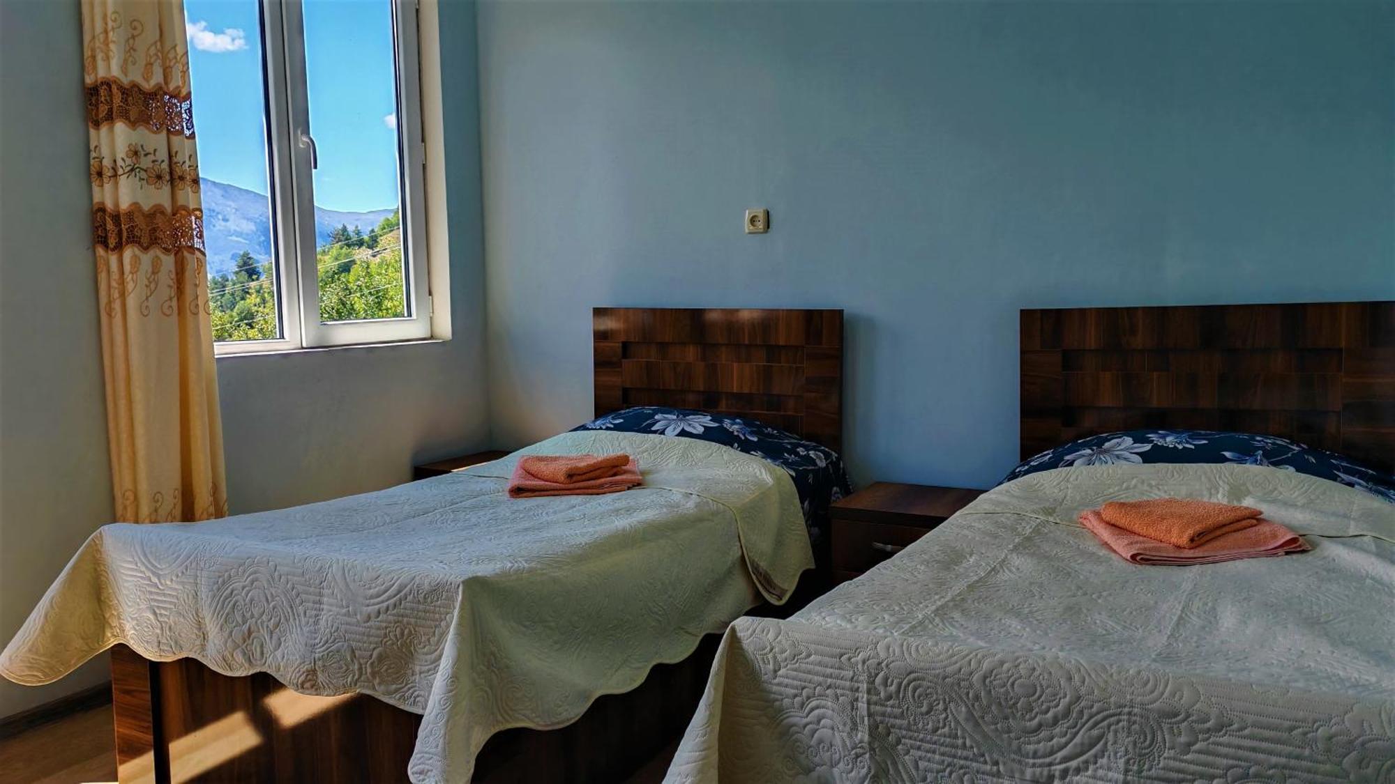 Gujejiani Guest House Местия Экстерьер фото
